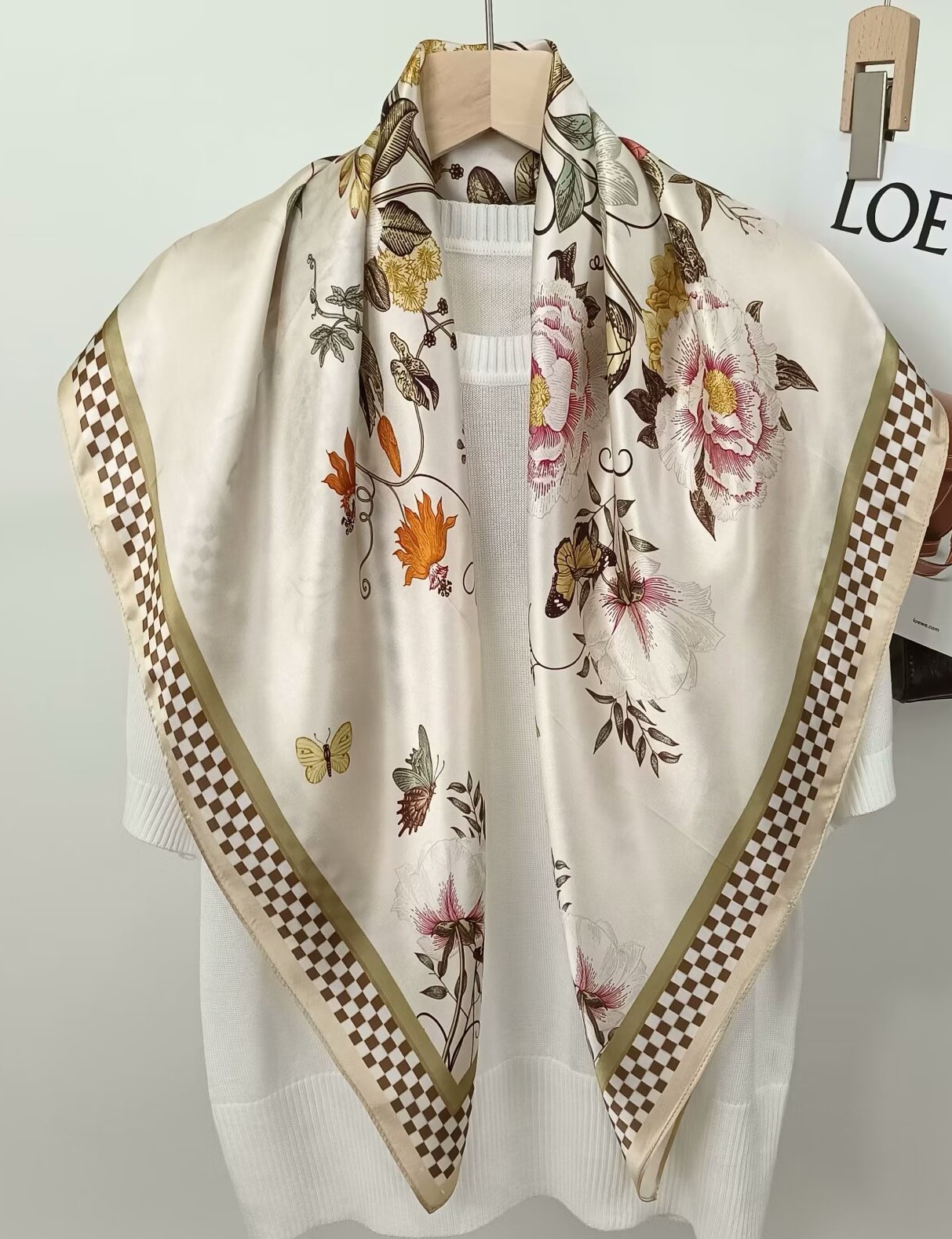 Lenço quadrado estampado de se - Face Scarf Mask avaliação e preço
