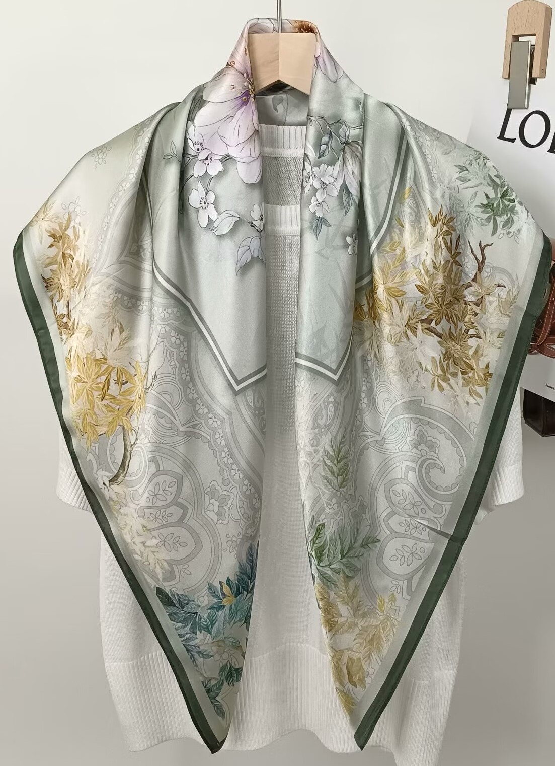 Lenço quadrado estampado de se - Face Scarf Mask avaliação e preço